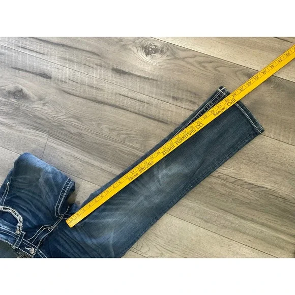 Miss Me Easy Cropped Mid Rise Jeans Dark Wash Embellished Size 27 Y2K Straight - Picture 5 of 13